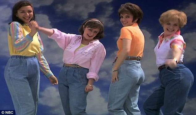 Article-2530590-1A53A8F600000578-117_634x374